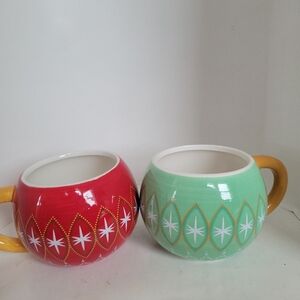 Harry and David Christmas Round Holiday Celebration Coffee Mugs I Red/ 1 Green